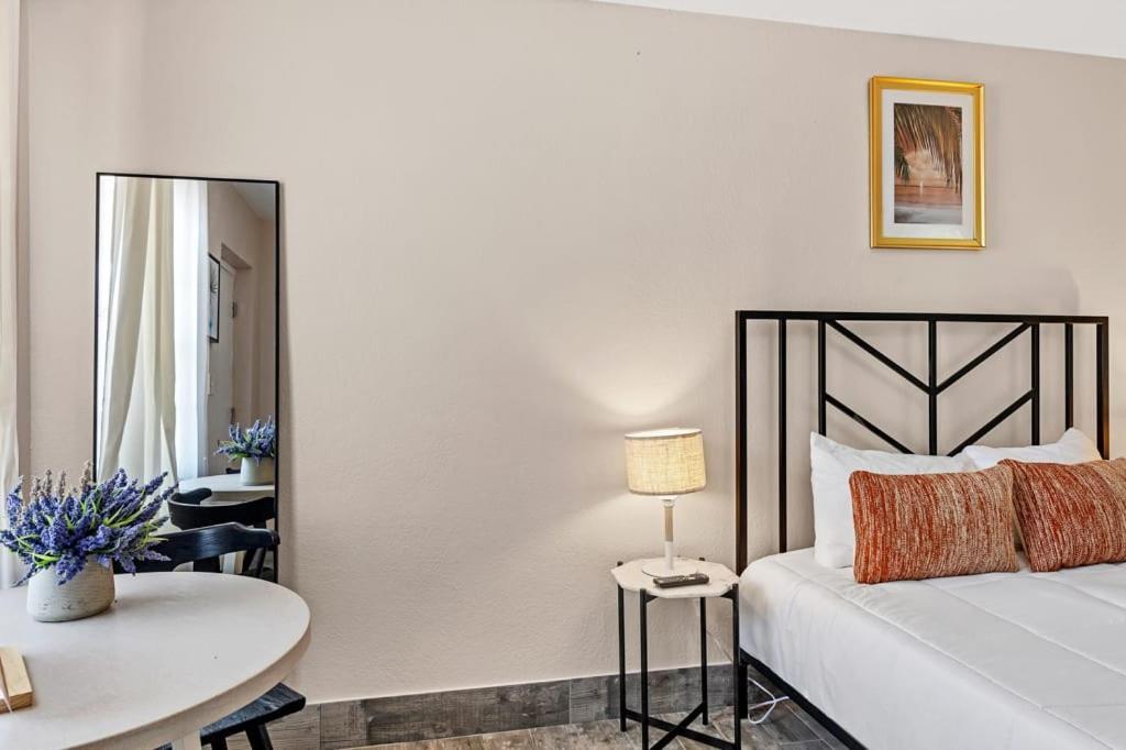 Located By The Beach 1 Bedroom With Parking And Pool Clearwater Exterior foto